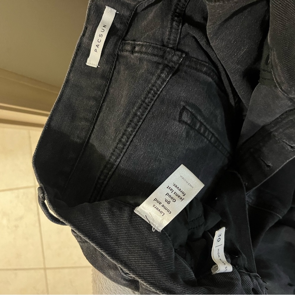 Pacsun boyfriend jeans ripped